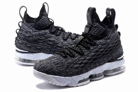 Nike Lebron James shoes black