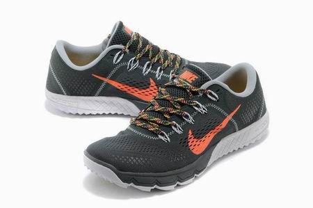 Nike Zoom Terra Kiger shoes dark green orange